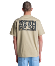 Load image into Gallery viewer, RVCA Face To Face T-shirt Kahki
